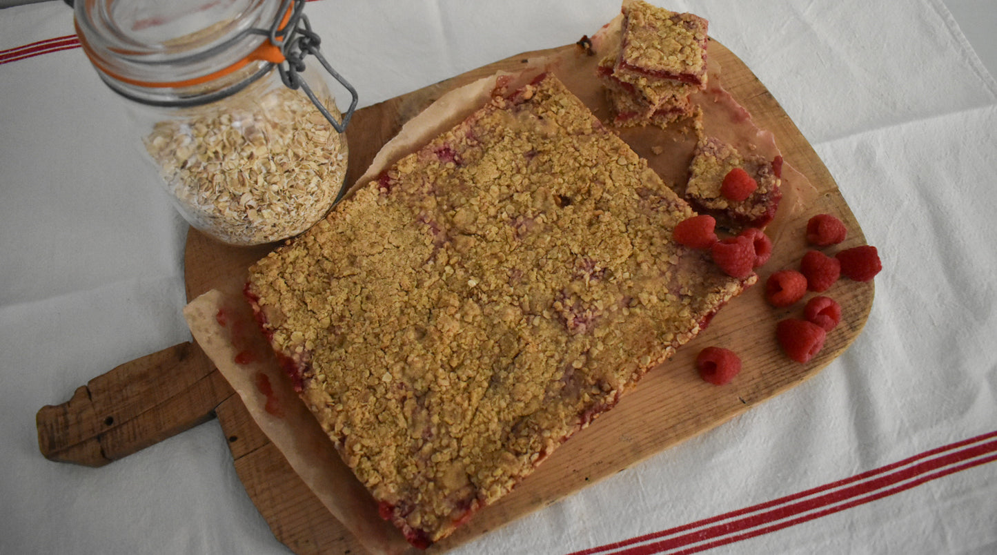 Raspberry Crumble Traybake