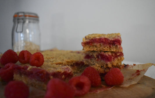 Raspberry Crumble Traybake