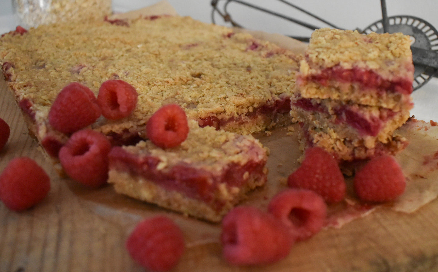 Raspberry Crumble Traybake