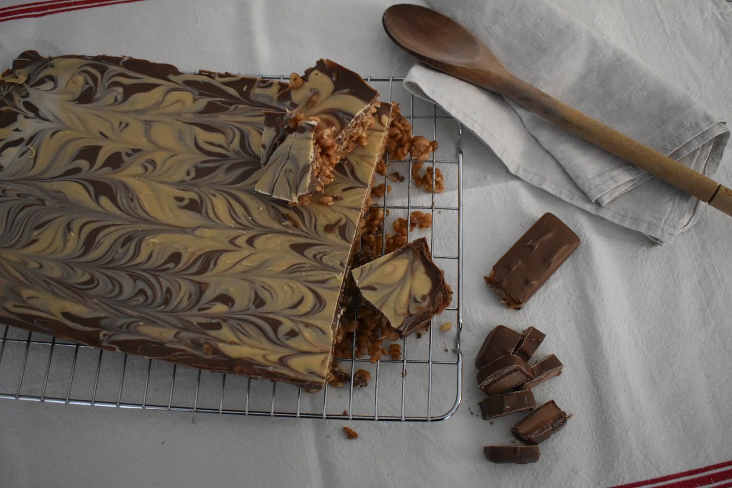 Mars Bar Crispy Traybake