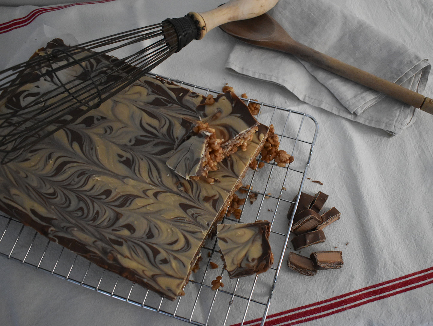 Mars Bar Crispy Traybake